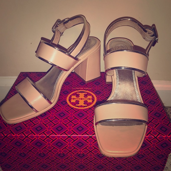 tory burch delaney sandal